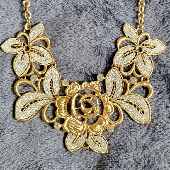 2pc beautiful statement set - Picture 3 of 4